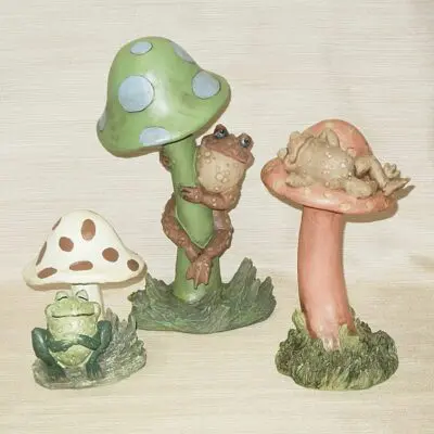 Toadstool Garden Stake Set