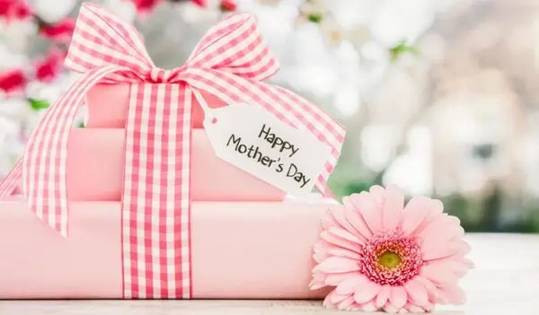 Make Mom Feel Special on Mother’s Day